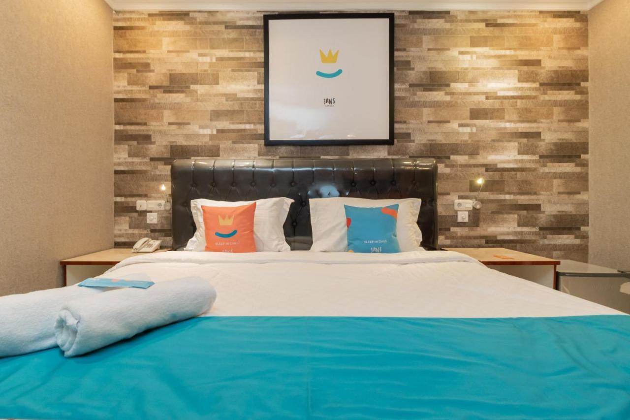 Sans Hotel Beauty Palembang Exterior photo